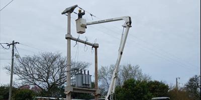 DPEC ejecuta obras preventivas para fortalecer el servicio eléctrico frente a eventos climáticos